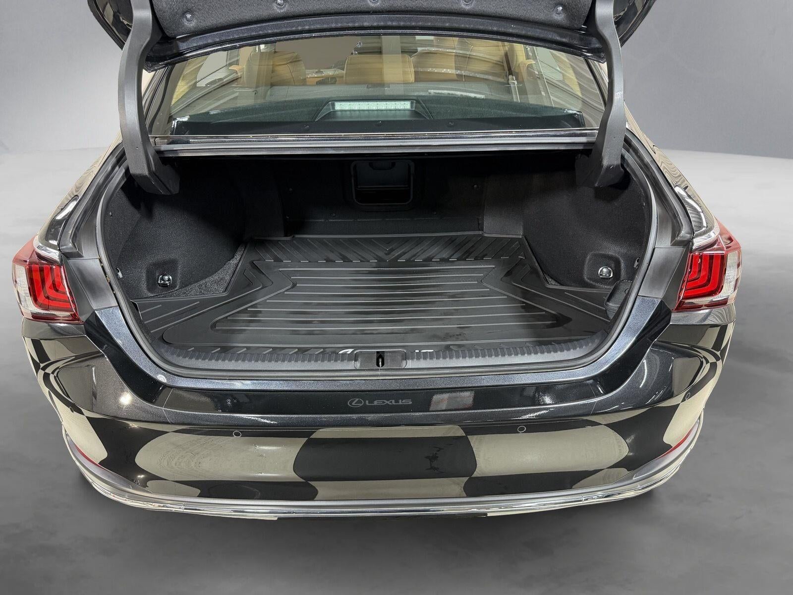 2024 Lexus ES ES 300h Luxury