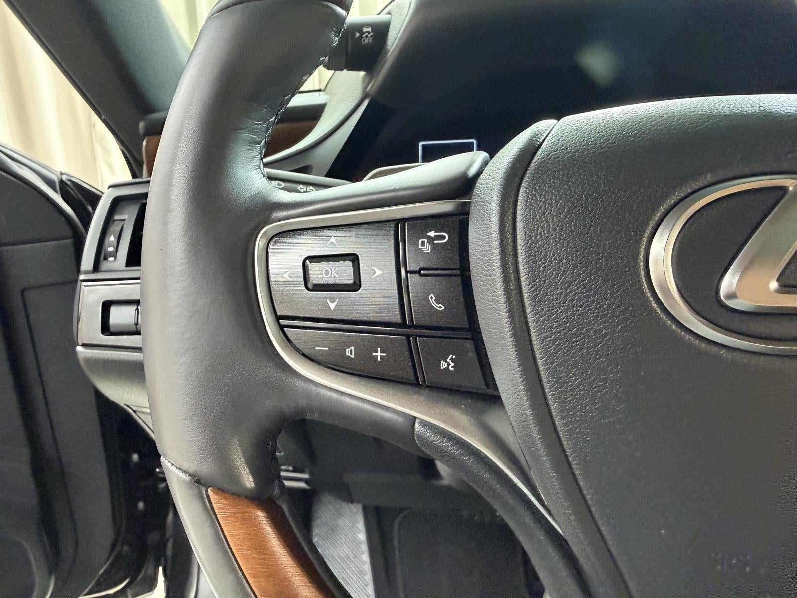 2024 Lexus ES ES 300h Luxury