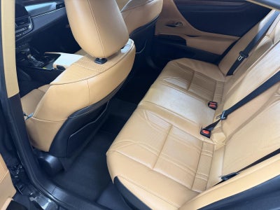 2024 Lexus ES ES 300h Luxury