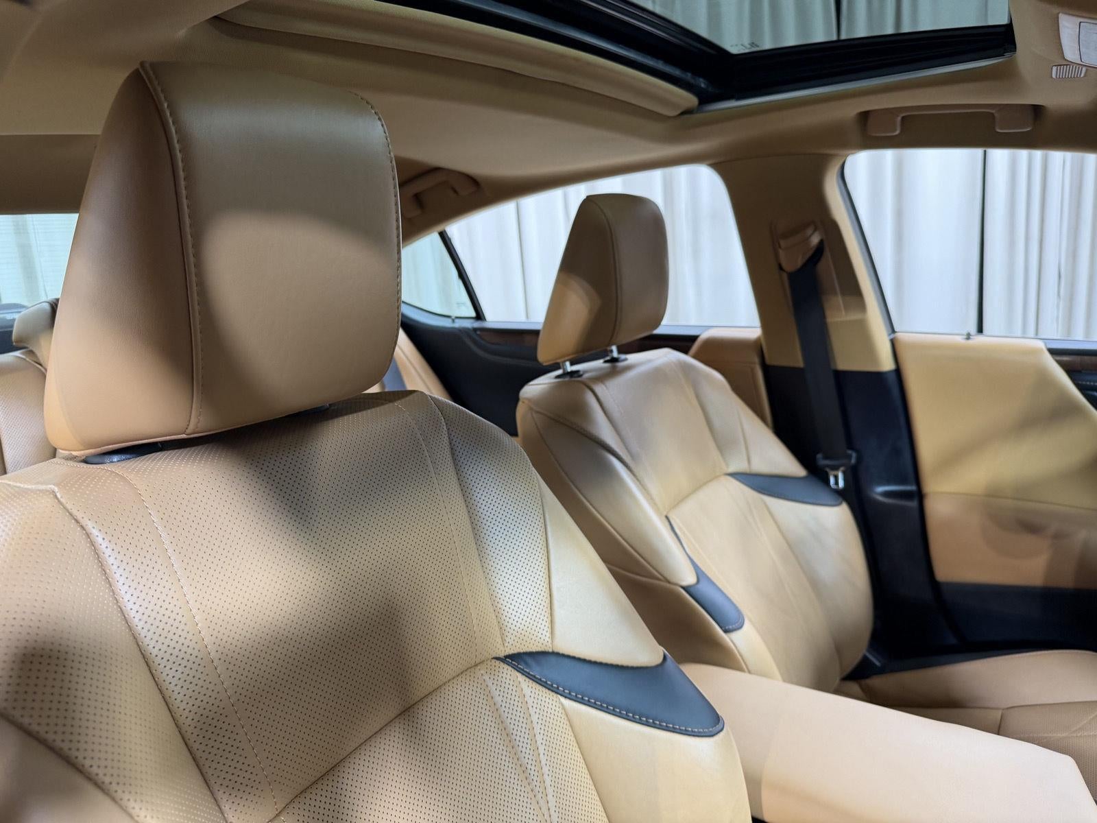 2024 Lexus ES ES 300h Luxury