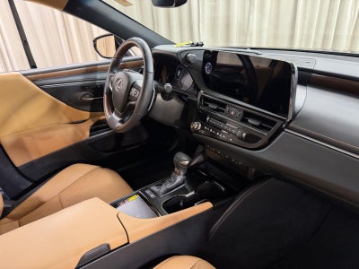 2024 Lexus ES ES 300h Luxury