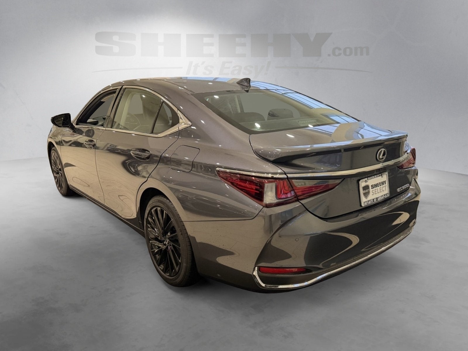 2024 Lexus ES 300h Luxury