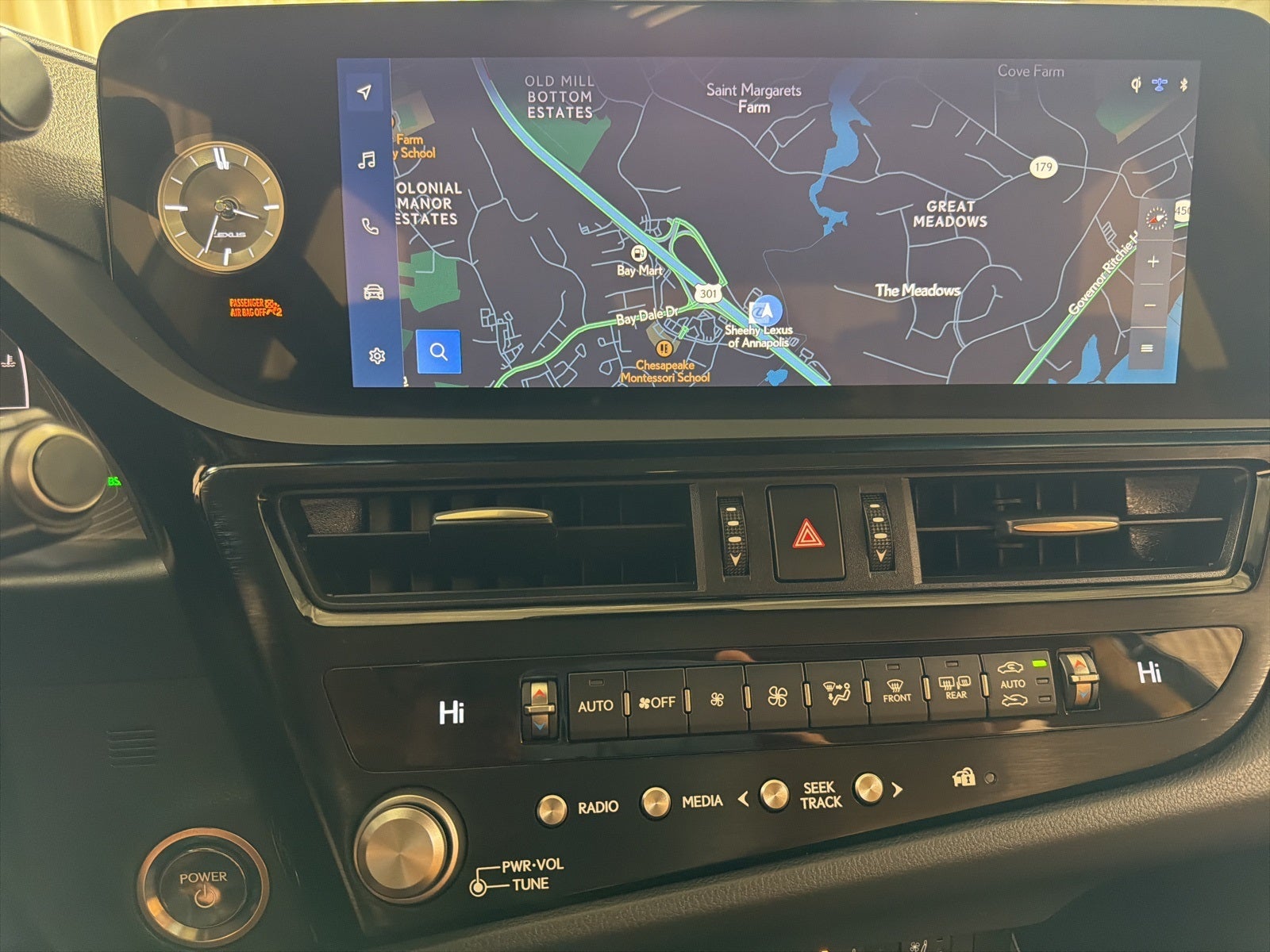 2023 Lexus ES 300h Luxury