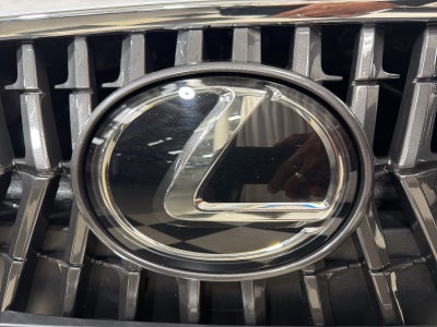 2023 Lexus ES 300h Luxury