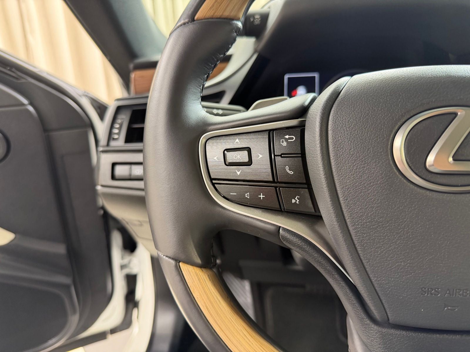 2024 Lexus ES 350 Luxury