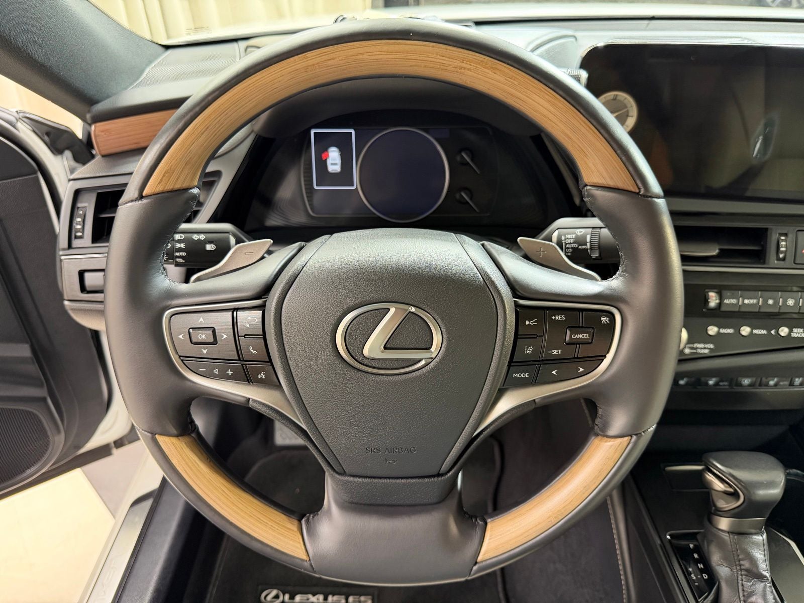 2024 Lexus ES 350 Luxury