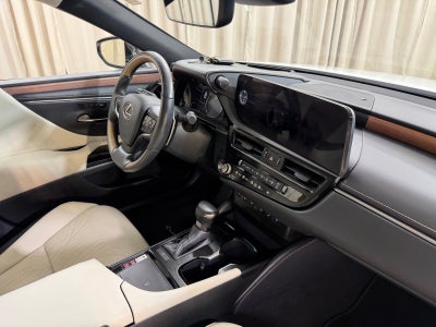 2024 Lexus ES 350 Luxury