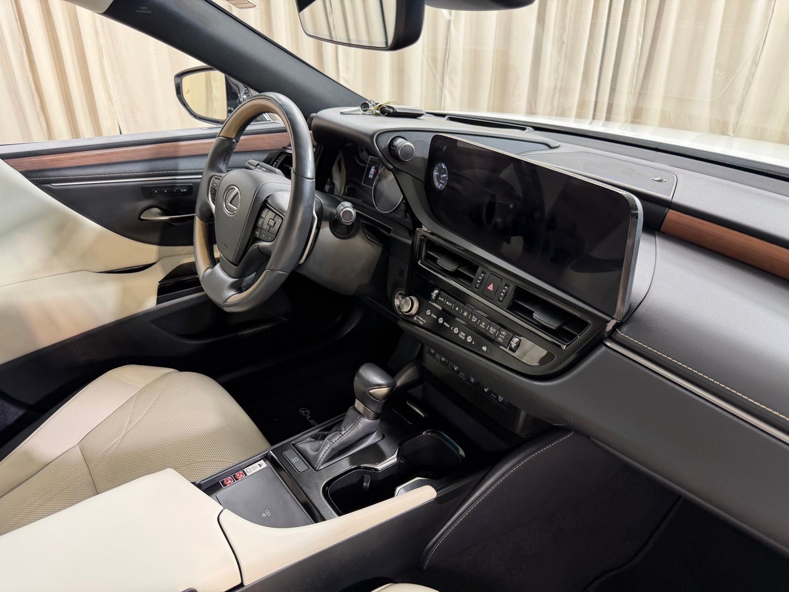 2024 Lexus ES 350 Luxury