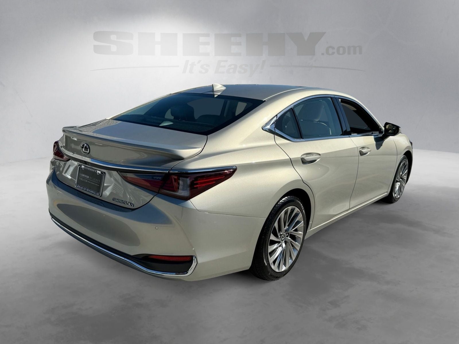 2023 Lexus ES 300h Ultra Luxury