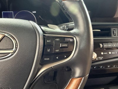 2025 Lexus ES ES 300h Ultra Luxury