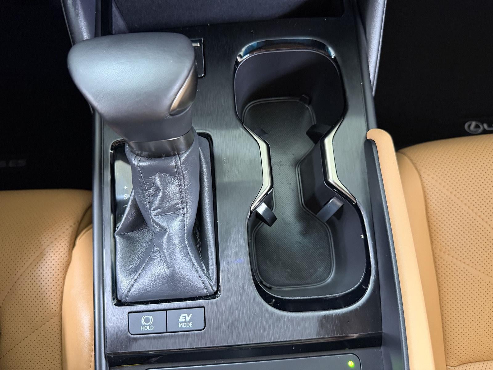 2025 Lexus ES ES 300h Ultra Luxury