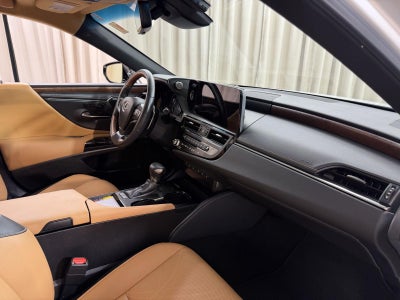 2025 Lexus ES ES 300h Ultra Luxury