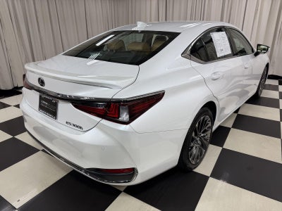 2025 Lexus ES ES 300h Ultra Luxury