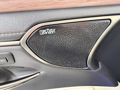 2024 Lexus ES ES 300h Ultra Luxury