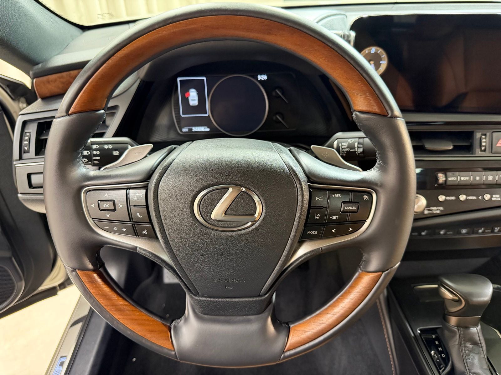 2025 Lexus ES 350 Ultra Luxury