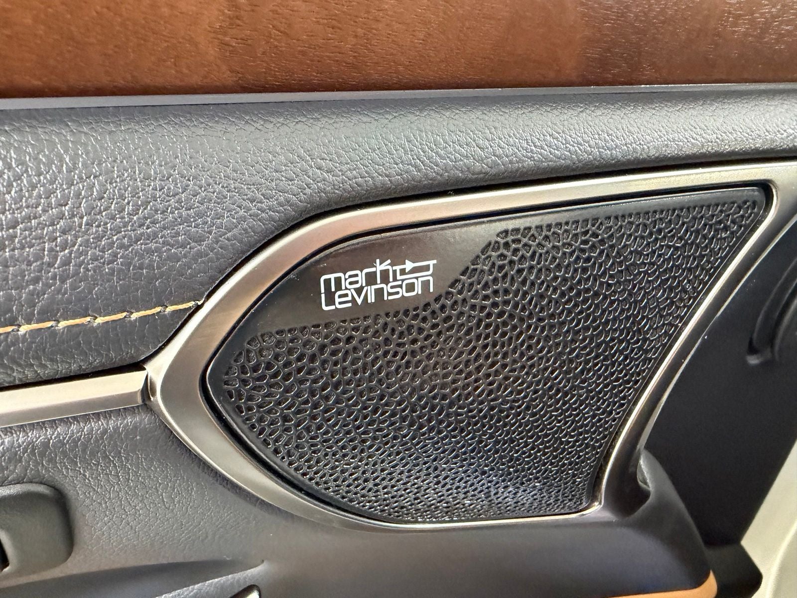 2025 Lexus ES 350 Ultra Luxury