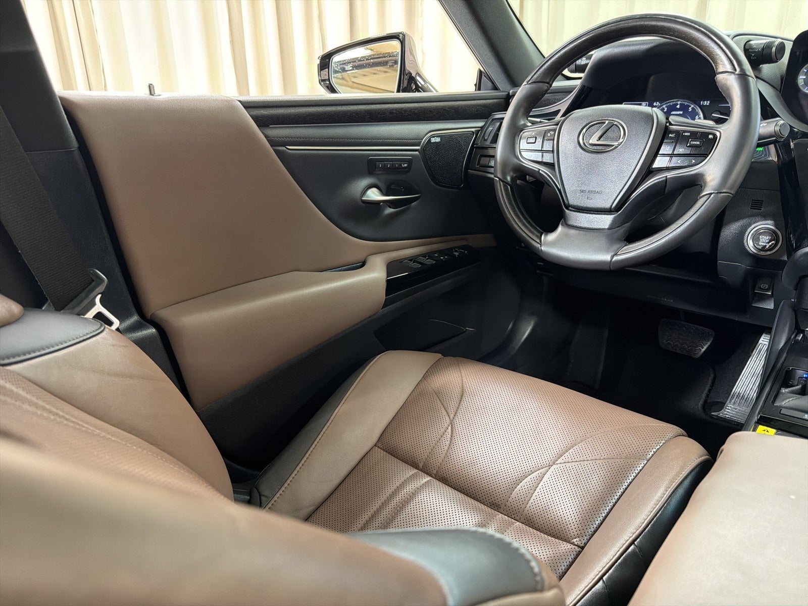 2024 Lexus ES 350 Ultra Luxury