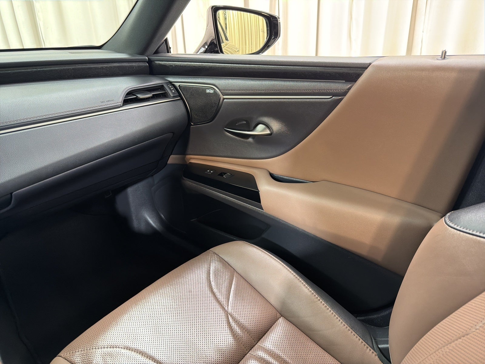 2024 Lexus ES 350 Ultra Luxury