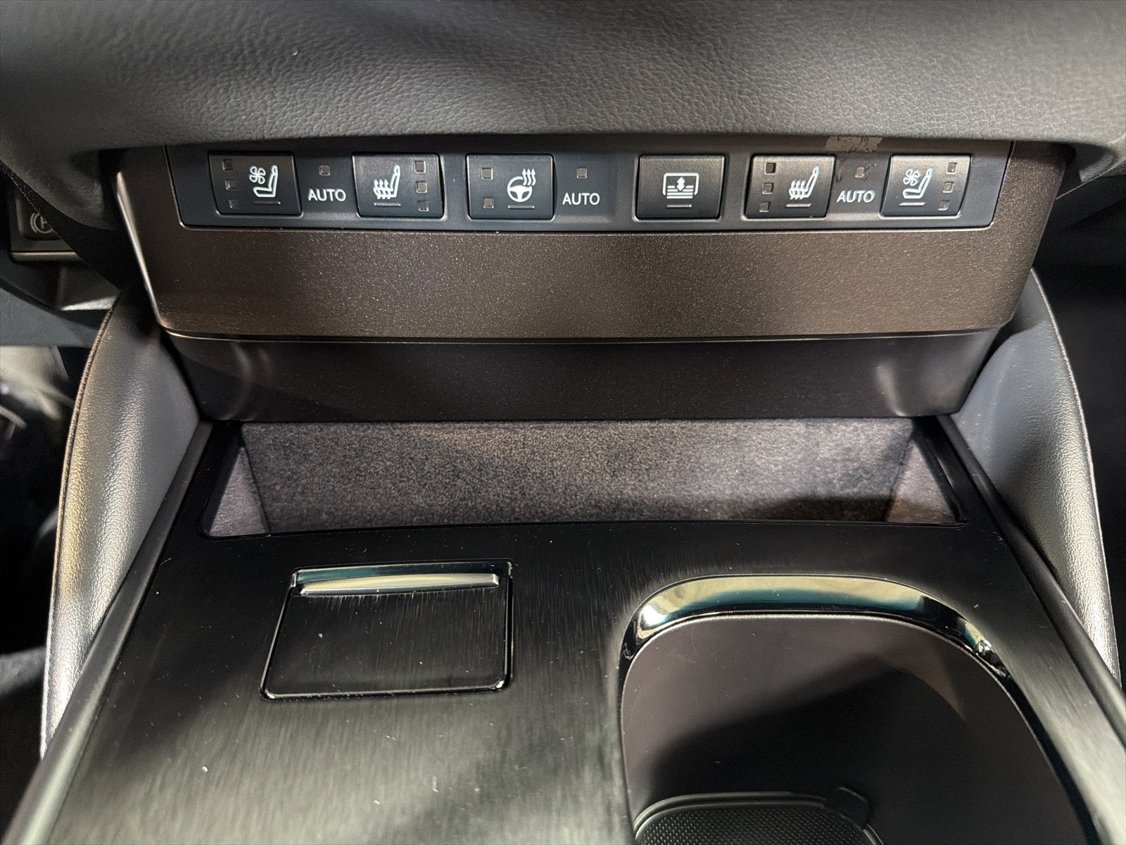 2024 Lexus ES 350 Ultra Luxury