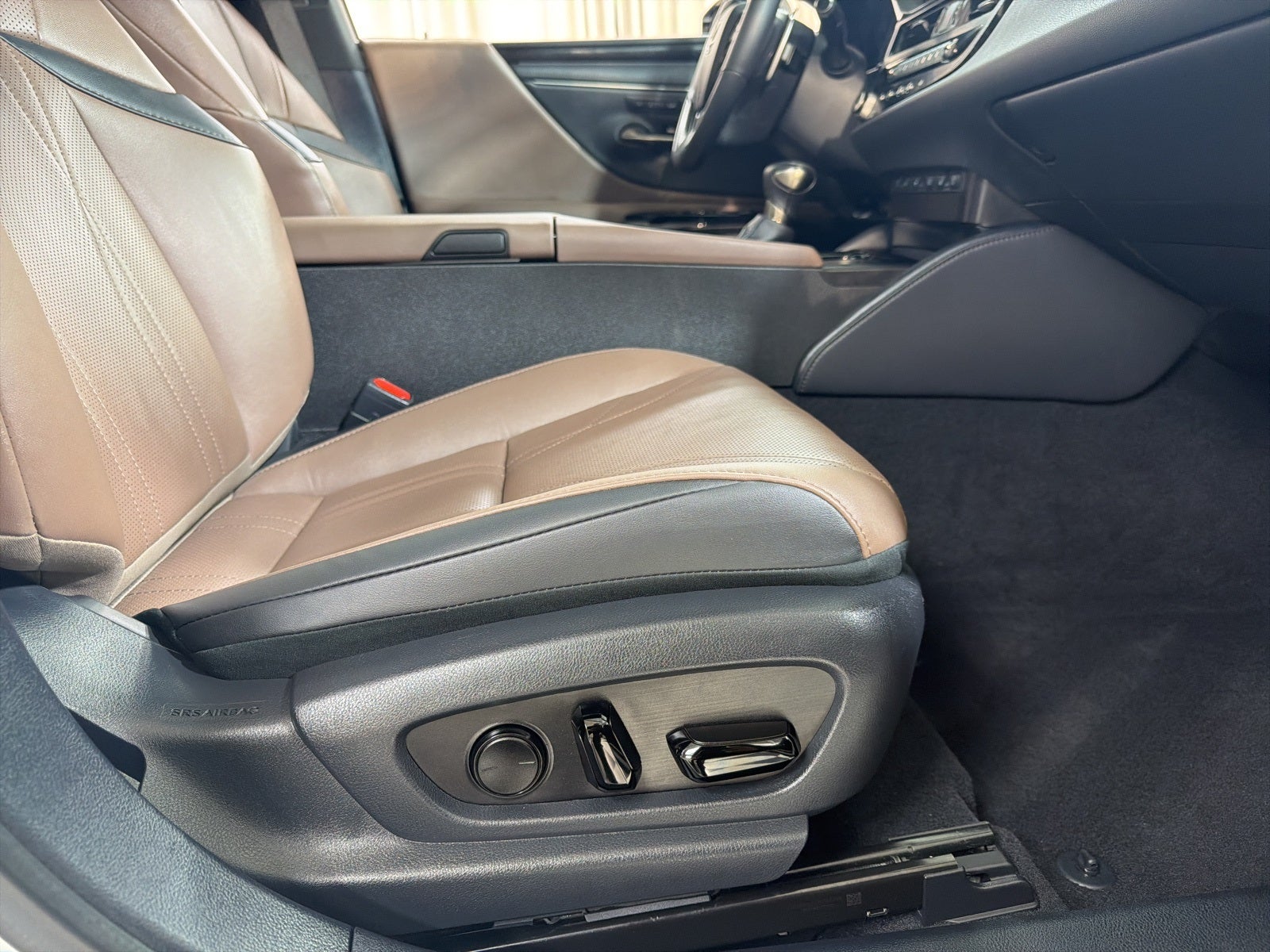 2024 Lexus ES 350 Ultra Luxury