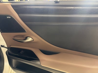 2024 Lexus ES 350 Ultra Luxury