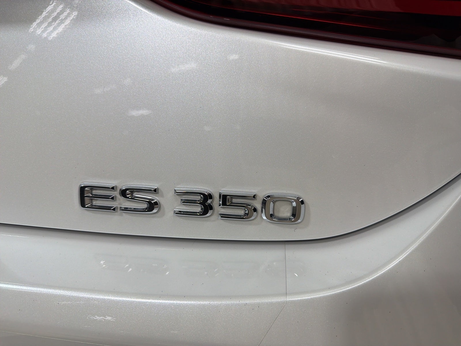 2024 Lexus ES 350 Ultra Luxury