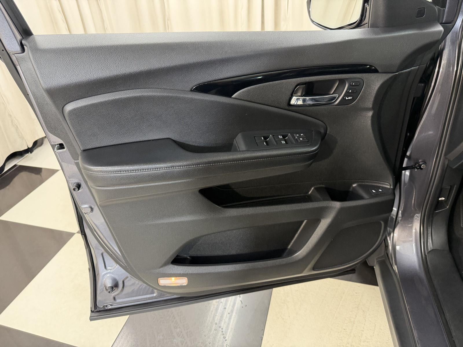 2020 Honda Pilot Elite