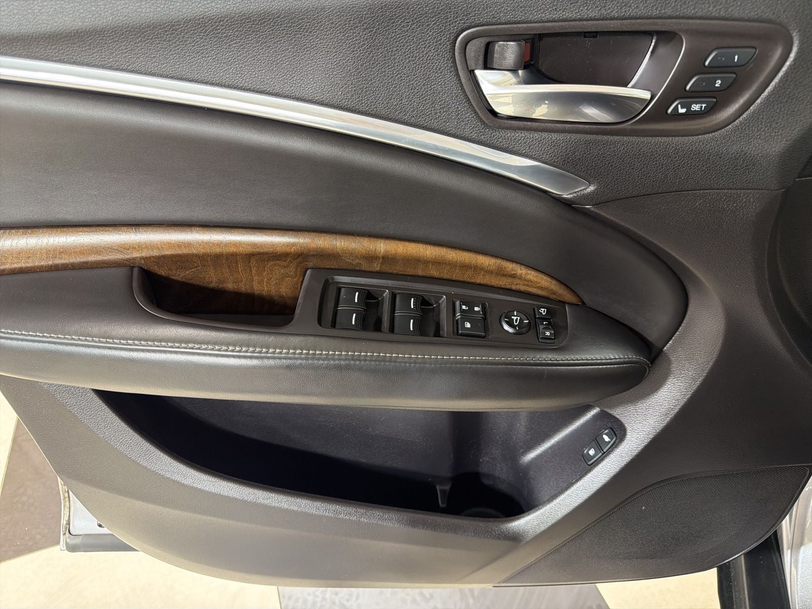 2017 Acura MDX 3.5L SH-AWD w/Advance Package