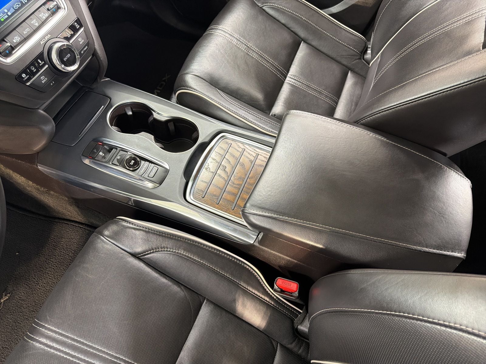 2017 Acura MDX 3.5L SH-AWD w/Advance Package