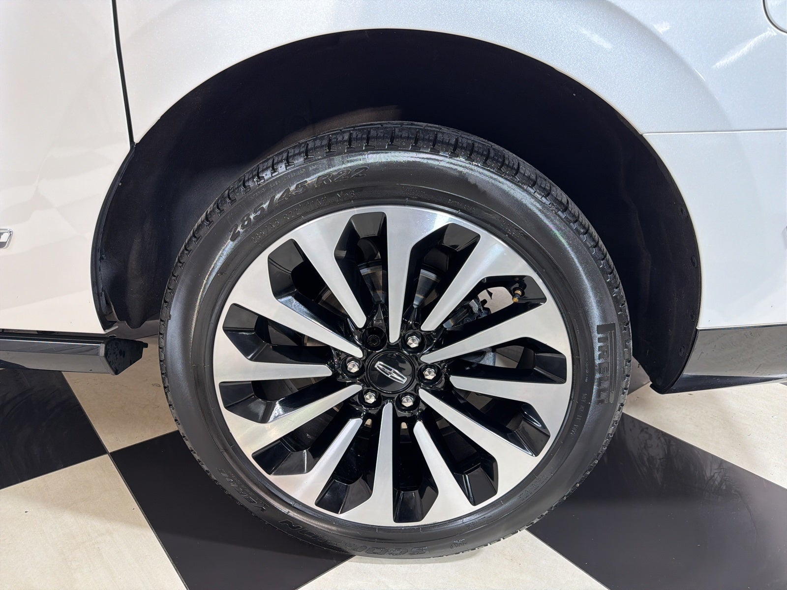 2023 Lincoln Navigator L L Reserve