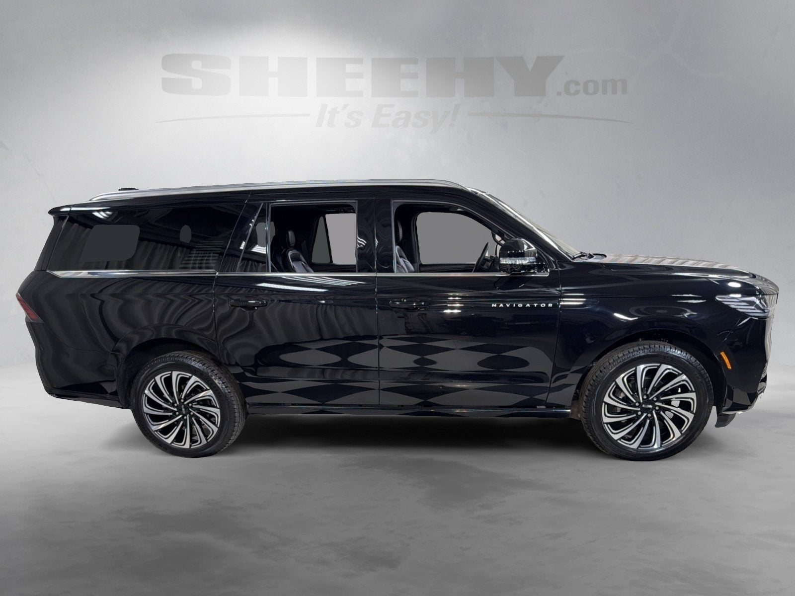 2025 Lincoln Navigator L Black Label
