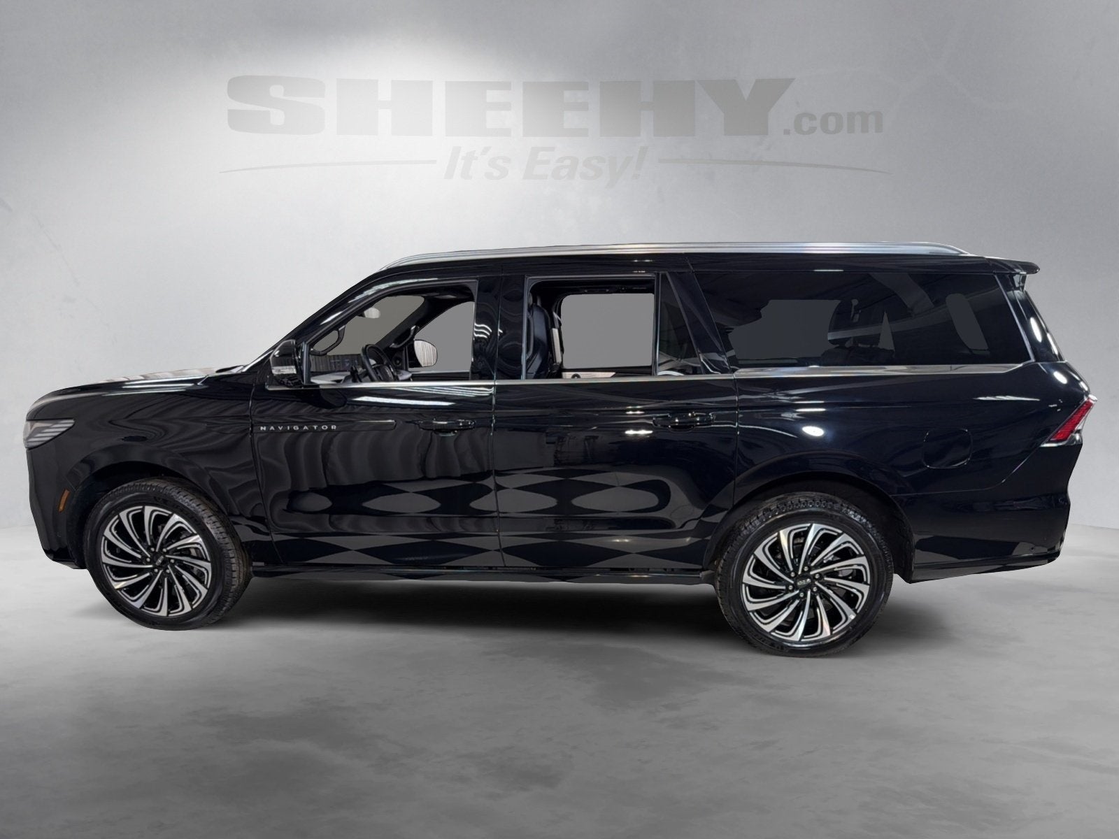 2025 Lincoln Navigator L Black Label