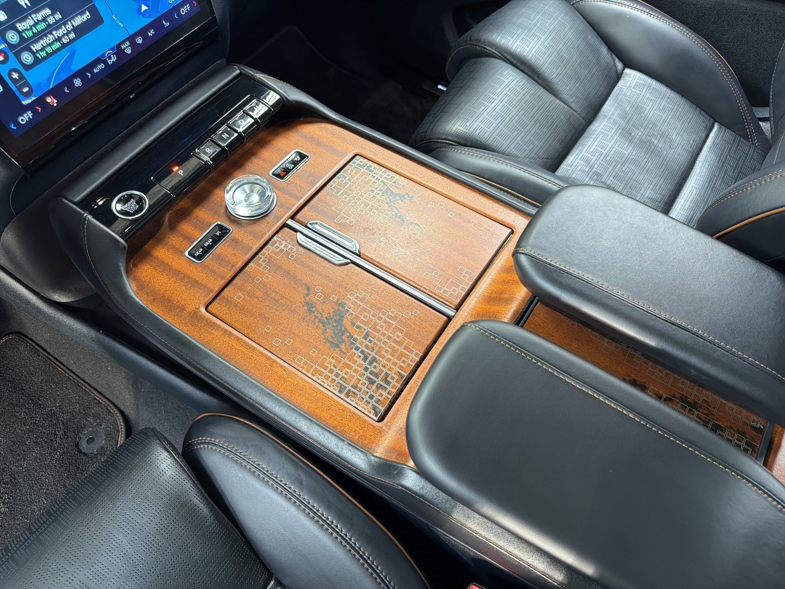 2025 Lincoln Navigator L Black Label