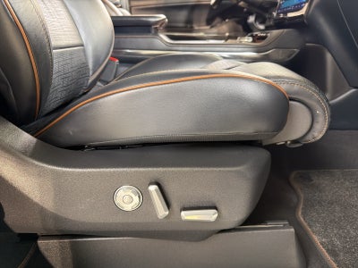 2025 Lincoln Navigator L Black Label