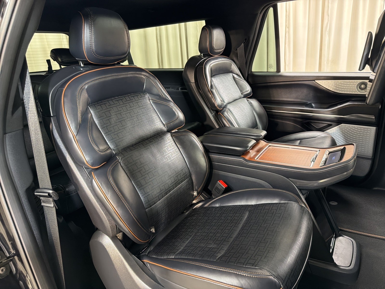 2025 Lincoln Navigator L Black Label