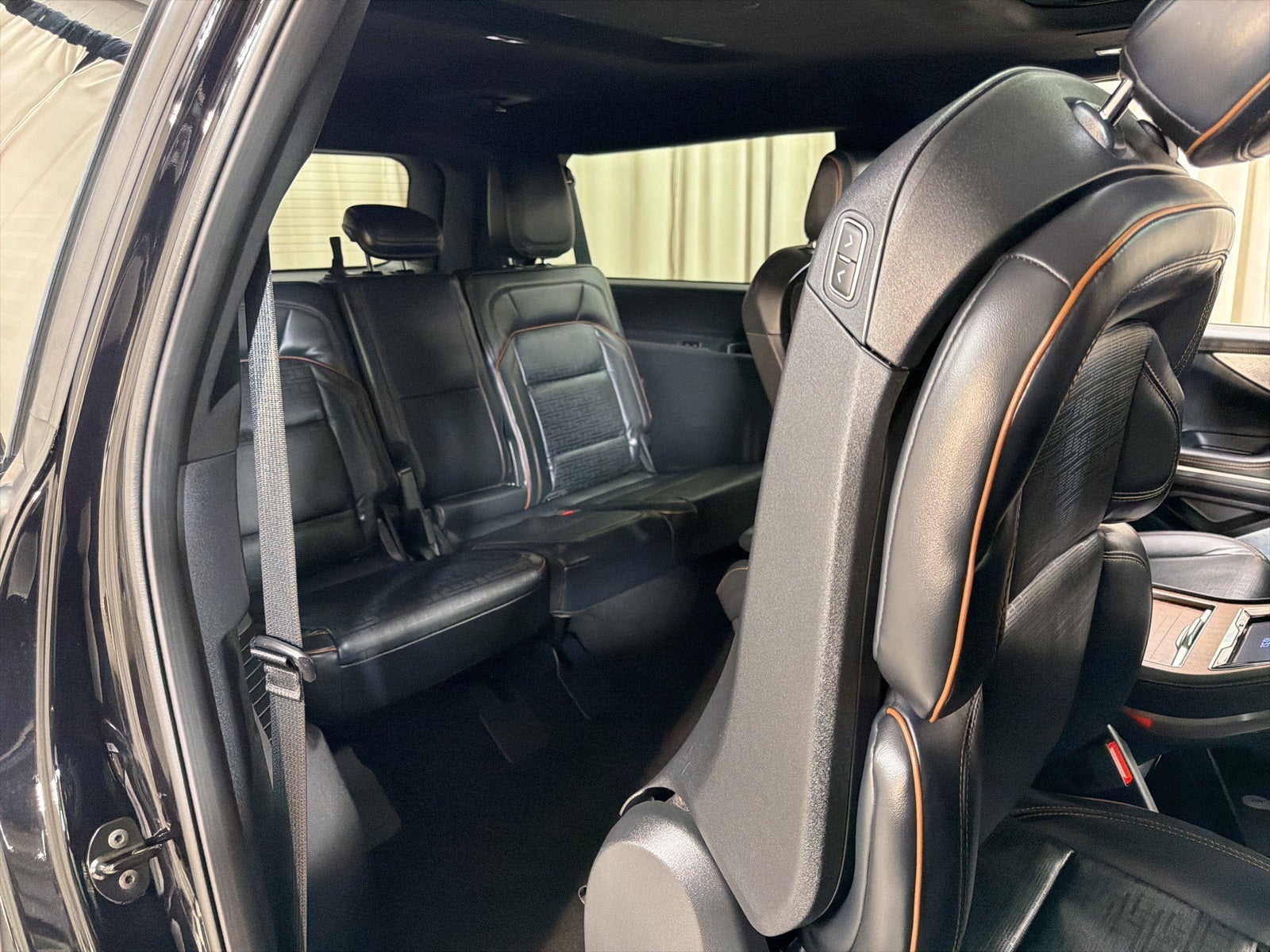 2025 Lincoln Navigator L Black Label