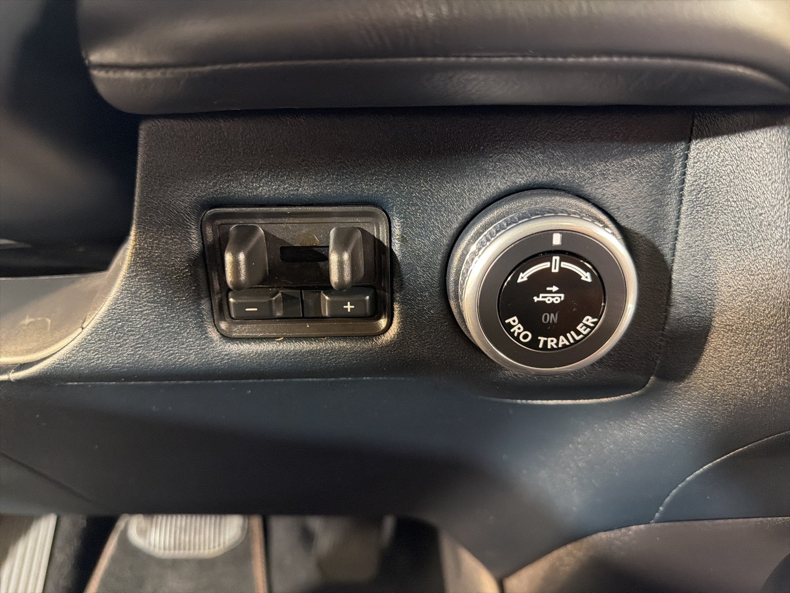 2025 Lincoln Navigator L Black Label