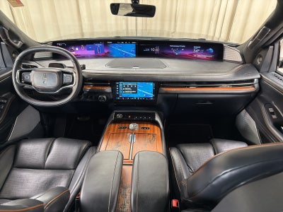 2025 Lincoln Navigator L Black Label