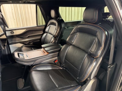 2025 Lincoln Navigator L Black Label