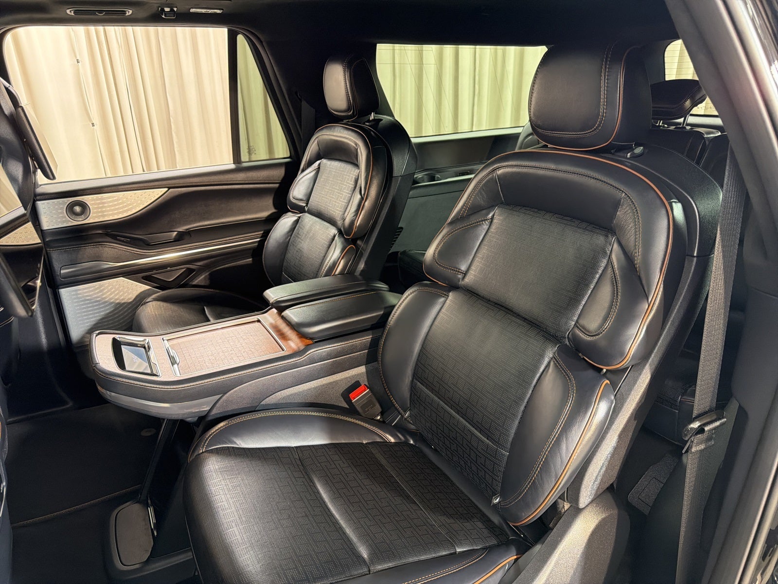 2025 Lincoln Navigator L Black Label