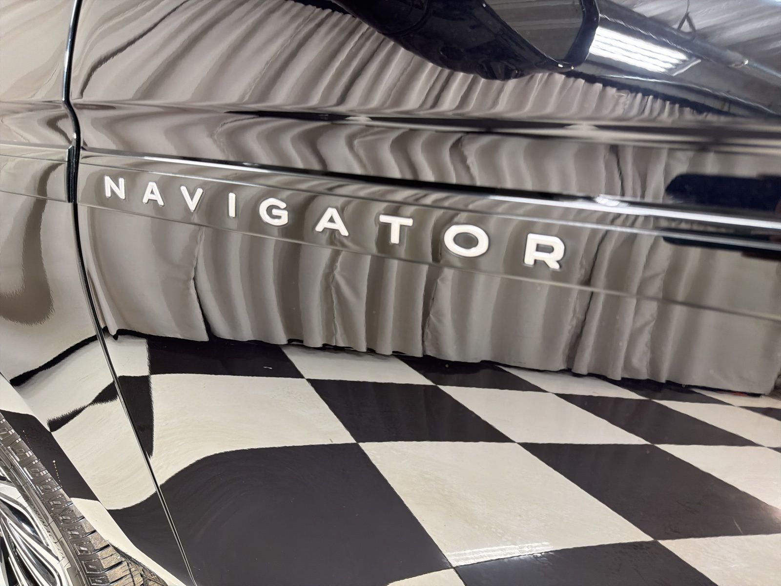 2025 Lincoln Navigator L Black Label