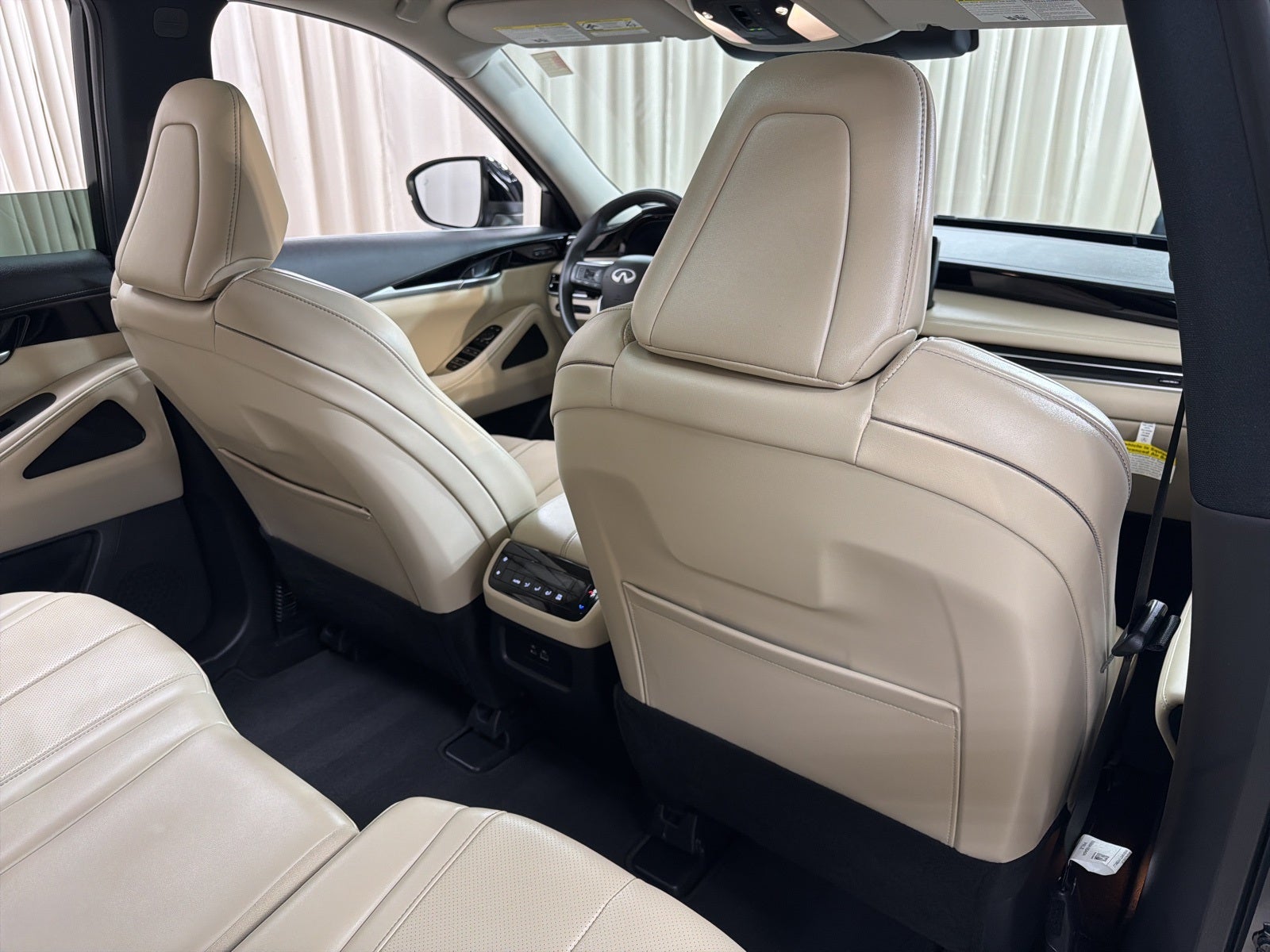 2025 INFINITI QX60 PURE