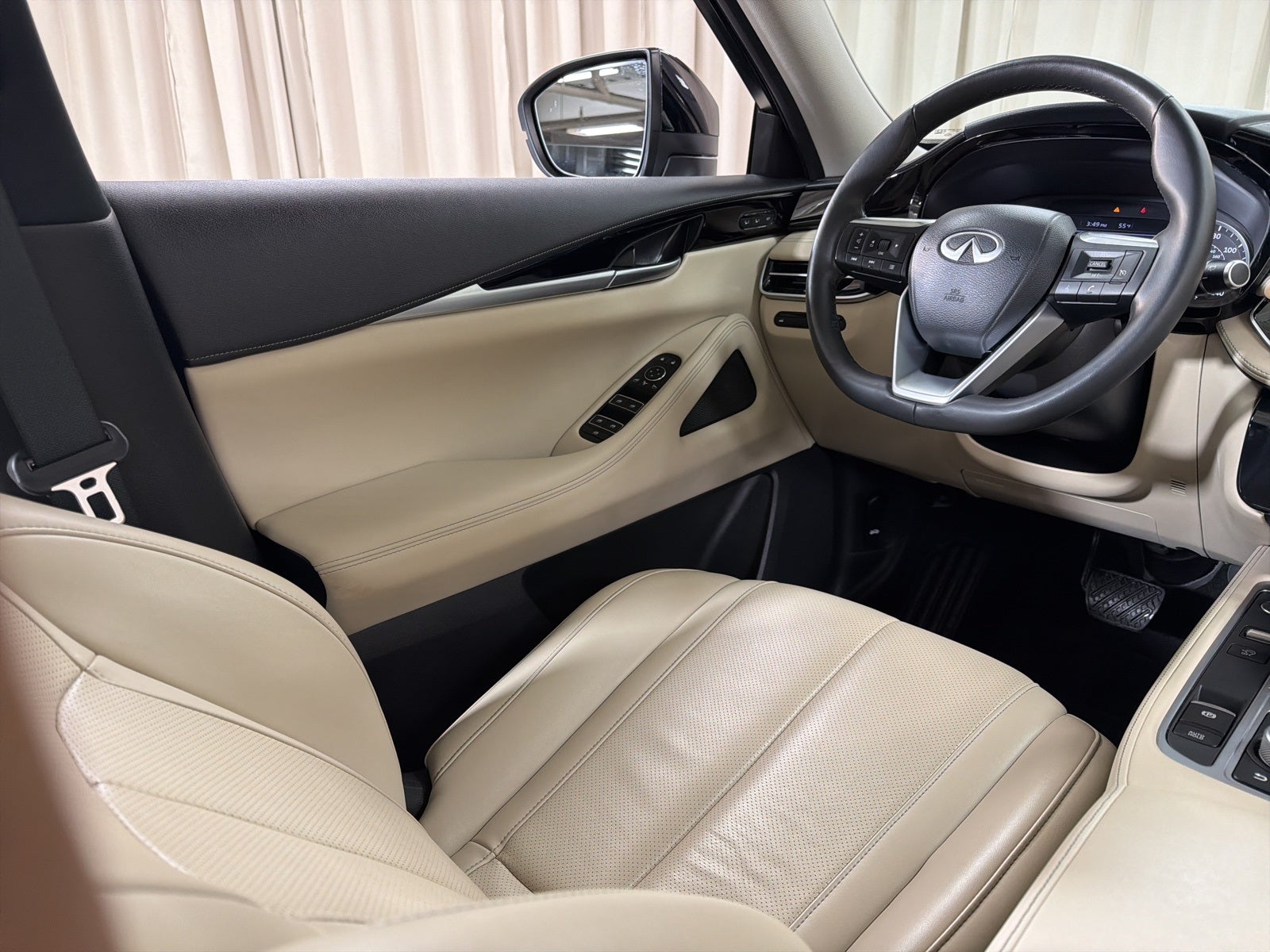 2025 INFINITI QX60 PURE