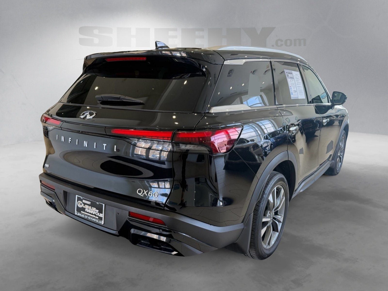 2025 INFINITI QX60 LUXE