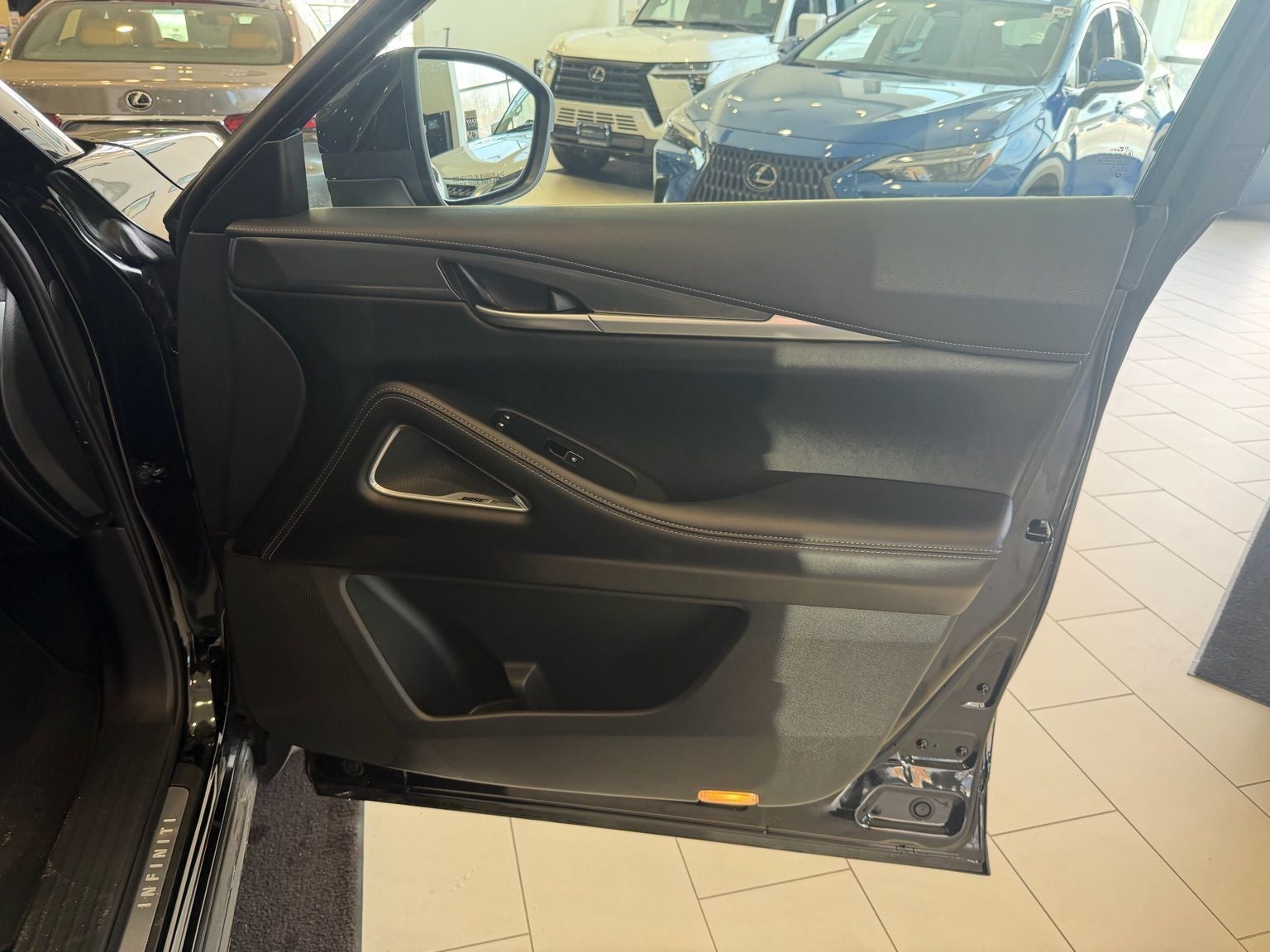 2025 INFINITI QX60 LUXE