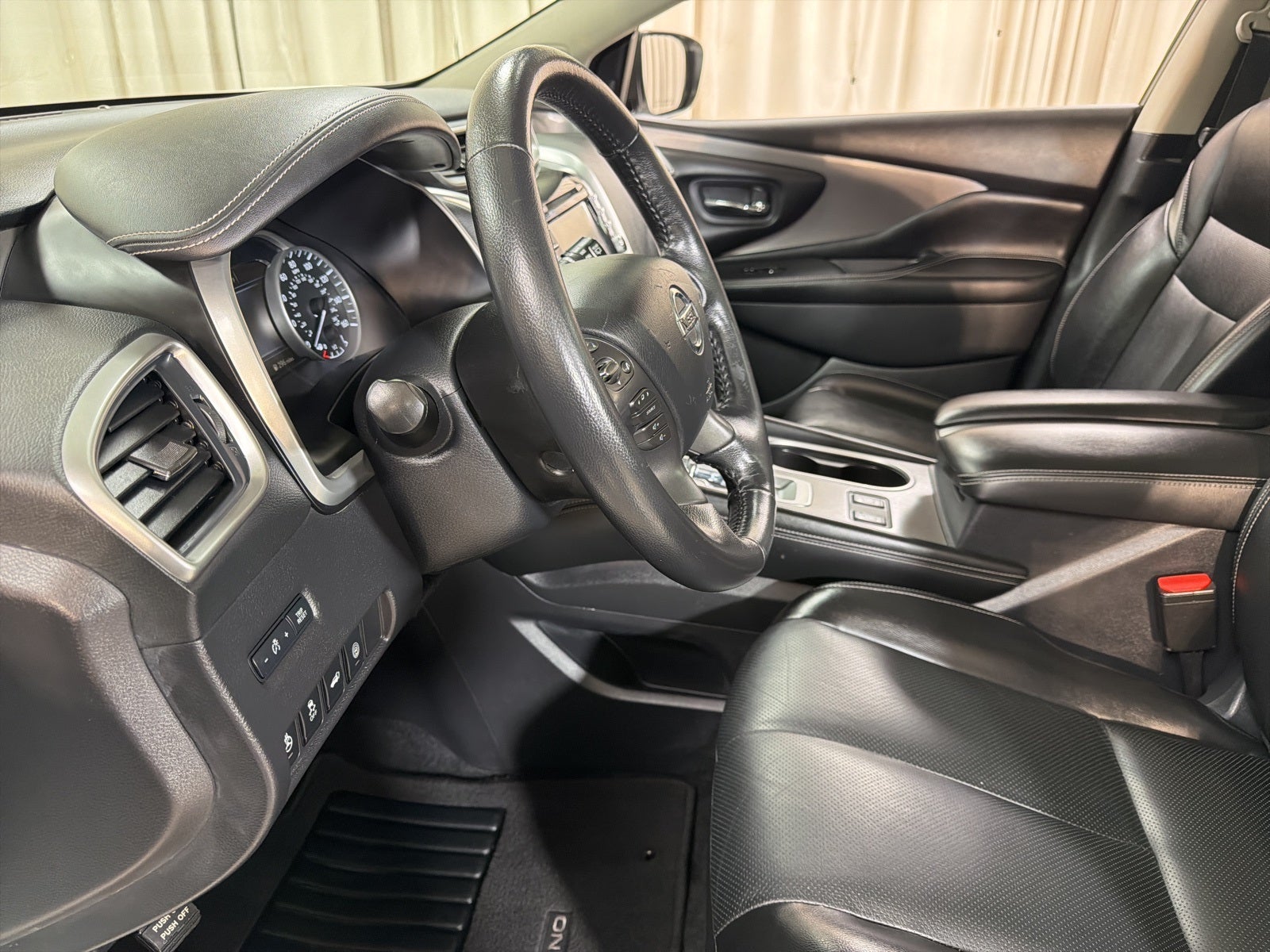 2022 Nissan Murano SL