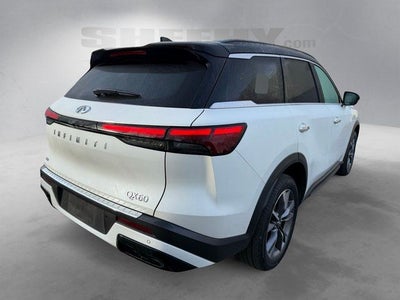 2023 INFINITI QX60 LUXE