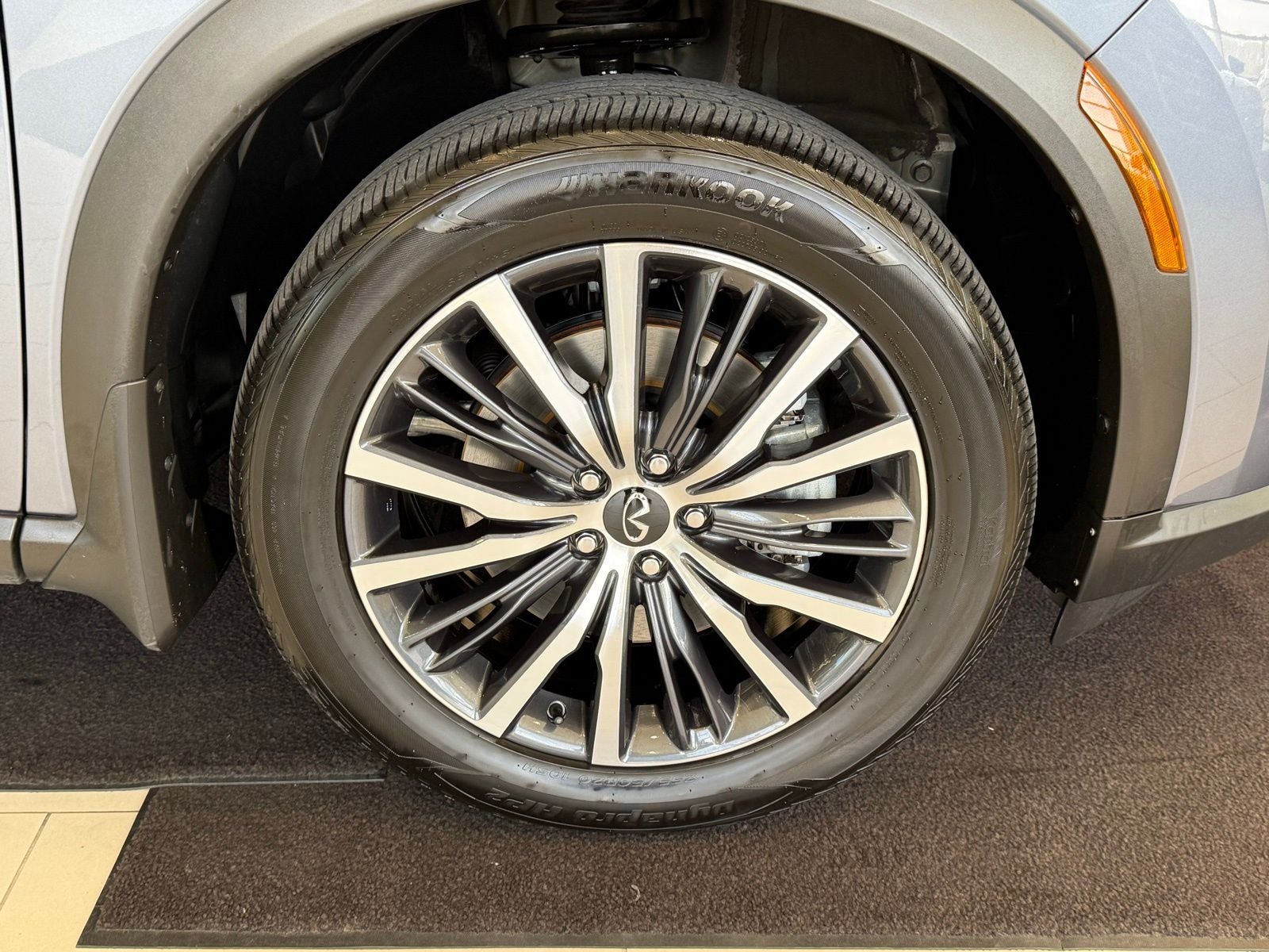 2023 INFINITI QX60 Sensory