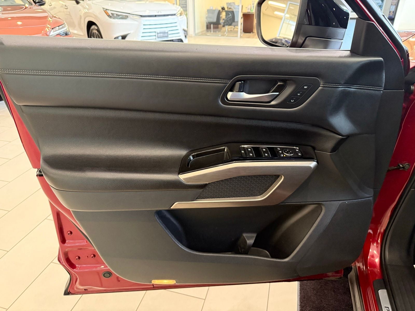 2022 Nissan Pathfinder Platinum