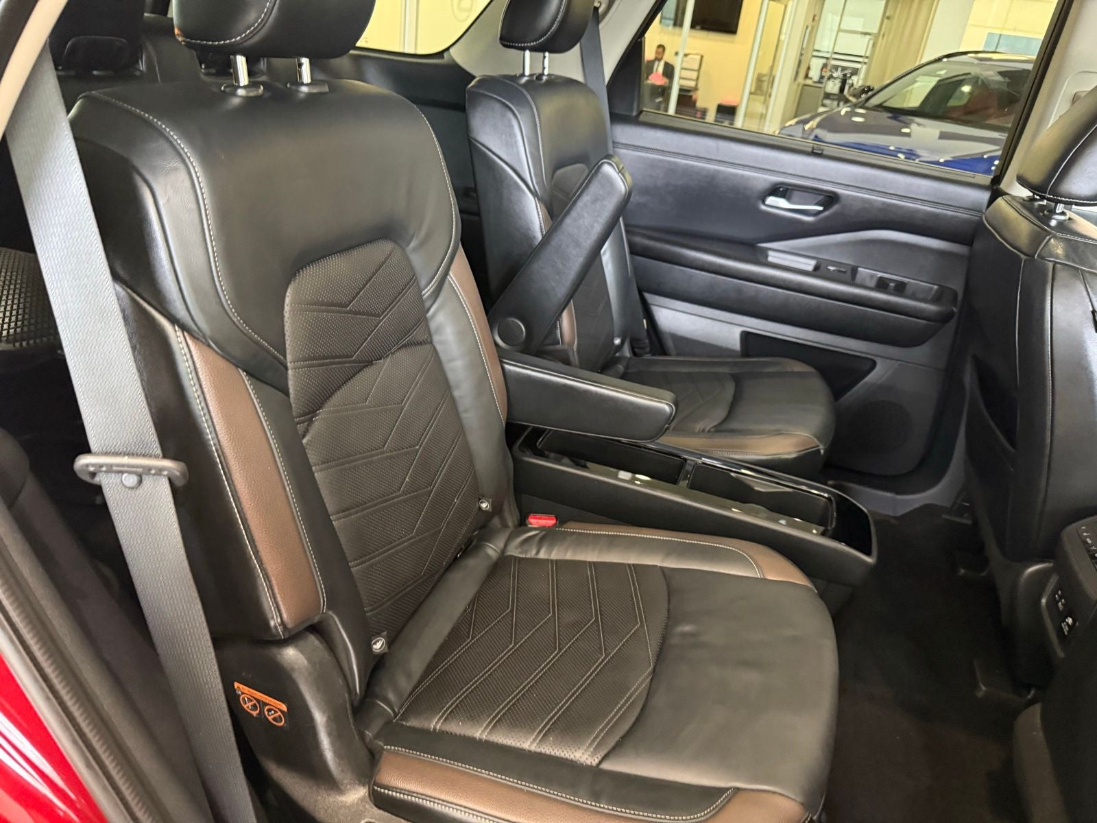 2022 Nissan Pathfinder Platinum